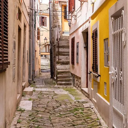 Anka Homestay Piran